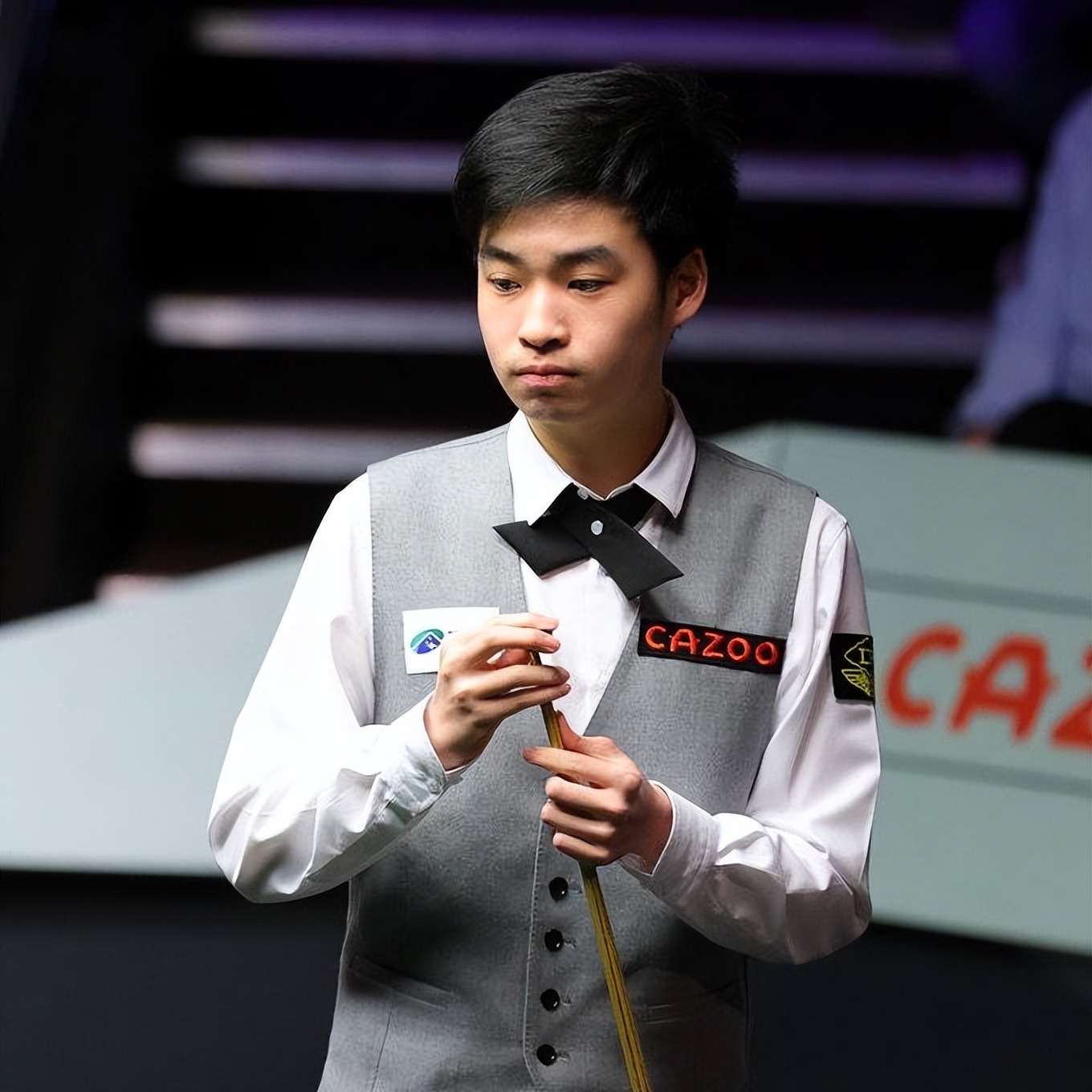 和每位球员 和每位球员